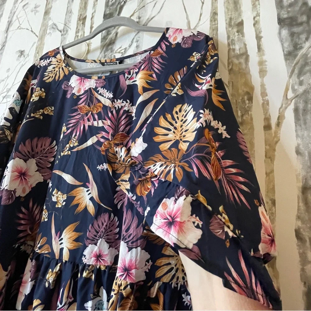 🚨Bloom Chic Floral Dress 22-24 oversized P2P - 30" W-25.5” L; 49'’ - Picture 6 of 8